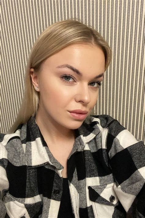 Beautiful Anna Y O From Kiev With Blonde Hair Id Ladadate