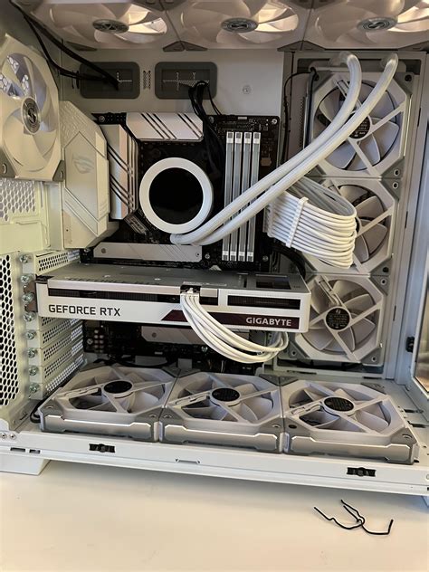 Help Me Choose A Gpu For Looks — So Im Trying To Build A Black And