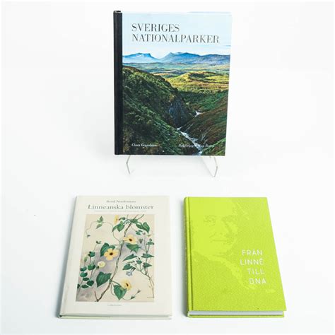 'SVERIGES NATIONALPARKER', samt 2 böcker om Carl von Linné