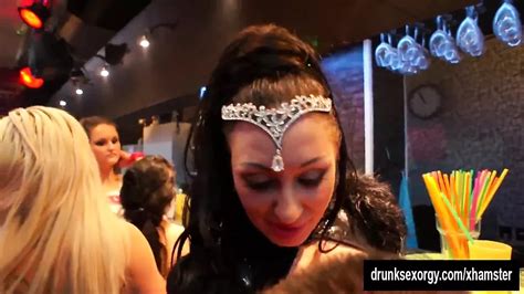 Horny Clubbers Fucking Giant Dicks In Public Blowjob Porn Feat Alexis Crystal XHamster