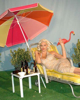 Anna Nicole Smith Exposing Her Huge Tits And Posing Very Sexy Porn Pictures XXX Photos Sex