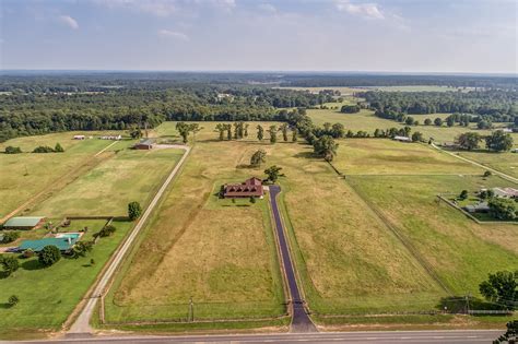 Texas Home For Sale On 10 Acres Log Home Elysian Fields Isd