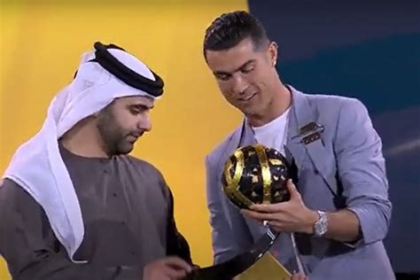 Cristiano Ronaldo Raih Globe Soccer Award Sebagai Top Scorer Sepanjang