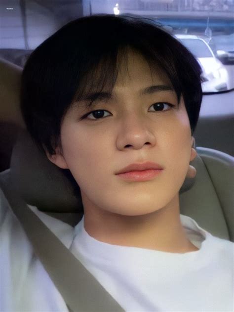 Lee Jeno Fotografi Komersial Agama Suami