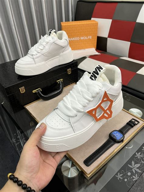 Кроссовки Naked Wolfe купить с доставкой по выгодным ценам в интернет магазине OZON 1265537513