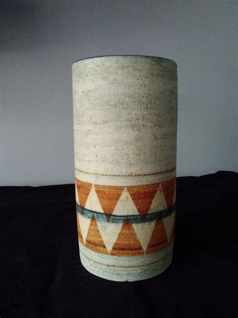 Unsigned Troika Cylinder Vase | Troika Pottery Collectors Club