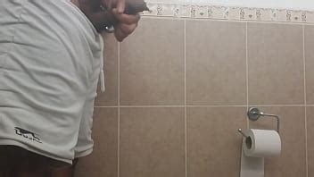 Mi vecino se está bañando y me voy a meter s cogermelo XVIDEOS