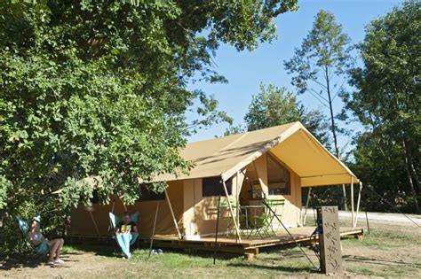 Camping De Strasbourg Middelgrote Luxe Camping In Strasbourg Bas