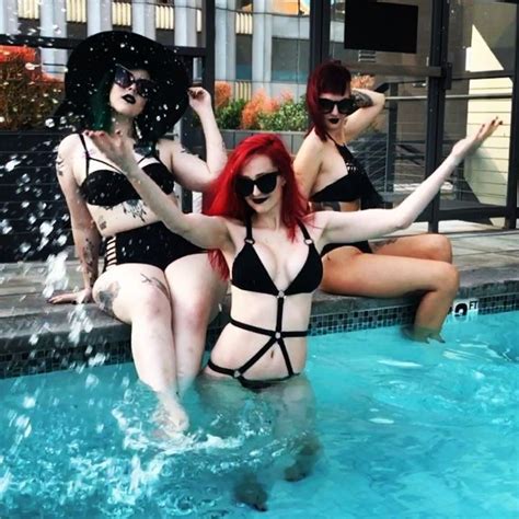 Hot Sexy Jaclyn Glenn Bikini Pics