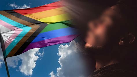 Il Ragazzo Gay Marocchino Si Suicidato Perch L Italia Lo Ha Respinto La Procura Chiede L