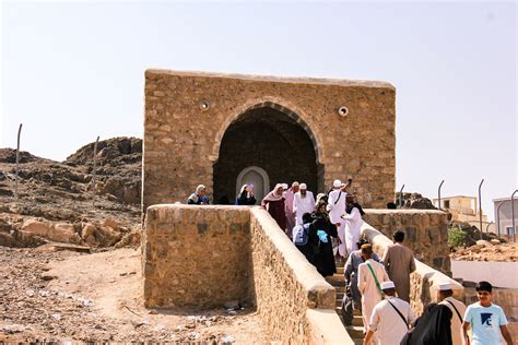 阿里本阿比塔利卜清真寺 Visit Saudi官方网站