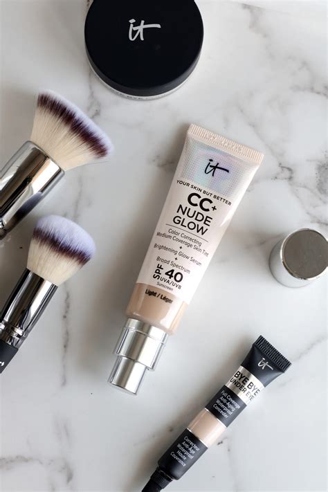 It Cosmetics Cc Nude Glow Lightweight Foundation Glow Serum With Spf And Niacinamide