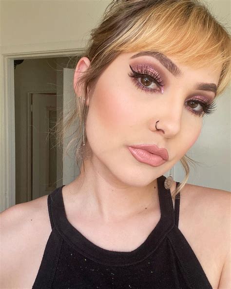 Soft Rose Gold Look Today With A Nude Lip Happy Monday R Makeupaddiction