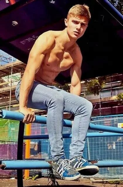 Shirtless Male Athletic Jock Blond Beefcake Hunk Hot Dude Tank Photo X G Eur Picclick Fr