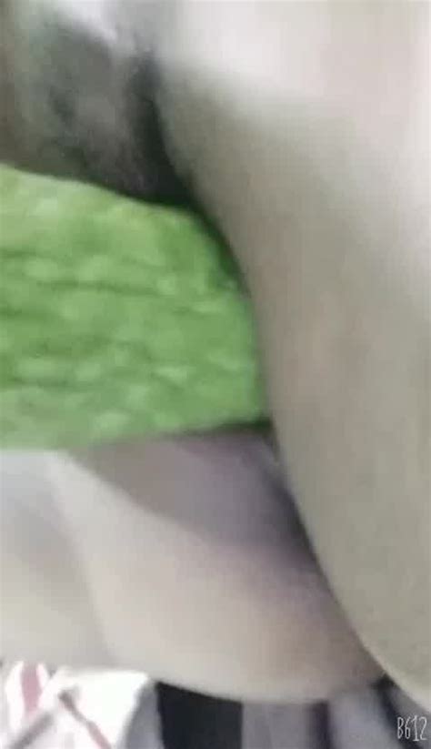 Nida Ali Putting Big Cucumber In Vagina And Bunghole Hotntubes
