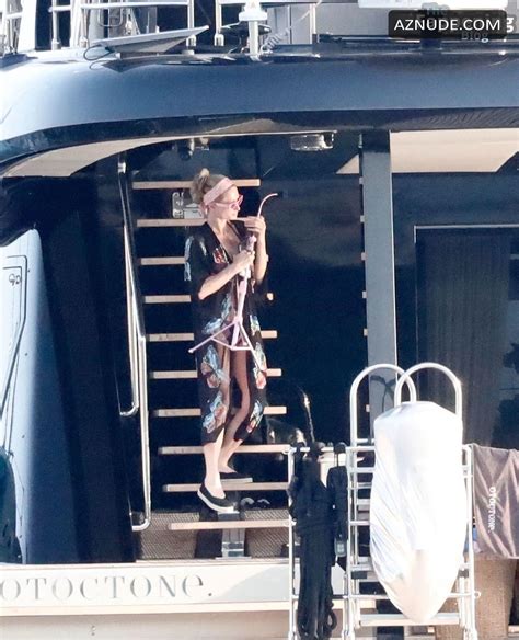 Paris Hilton Sexy Spotted Sizzling In A Hot Bikini On A Yacht In Saint Tropez AZNude