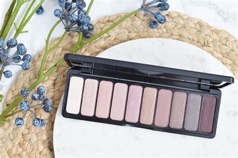 Review E L F Nude Rose Gold Eyeshadow Palette ByAranka Nl
