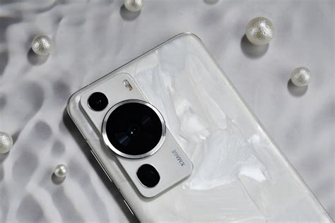 Премиальный смартфон Huawei P60 Art поступил в продажу в Китае