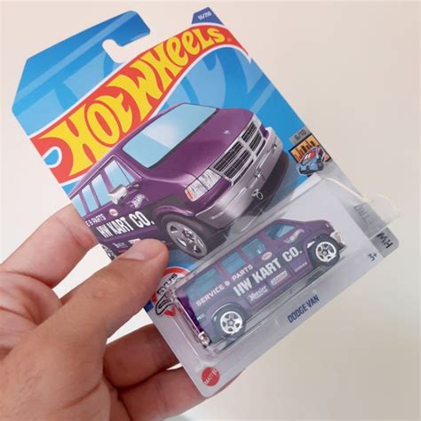 Hot Wheels DODGE VAN 6 10 Hw Metro Original Mattel Shopee Brasil