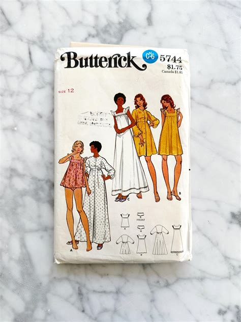 70s Butterick 5744 34 Bust Ff Retro Boho Lingerie Peignoir Nightgown Robe Ruffle Puff Sleeves
