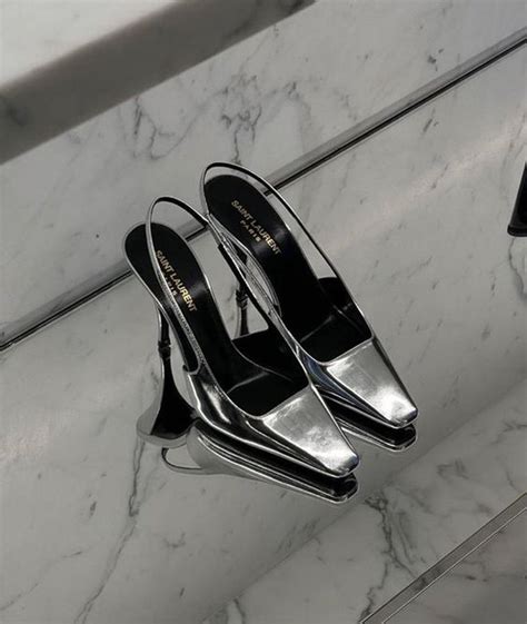 trend giày dép hot nhất