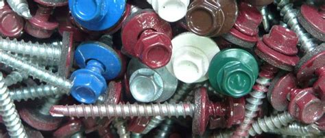 Выбор саморезов для профнастила, схемы и особенности монтажа