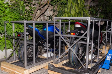 P Th Ng Suzuki Gsx S Abs Naked Bike Ph N Kh I