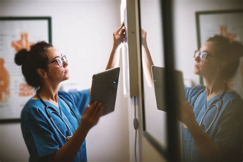7 Examples of Ethical Dilemmas in Nursing | UpJourney