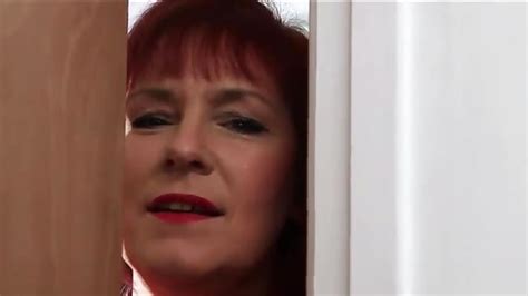 Rousse Et Mature Suce Mieux Que Sa Copine Porn