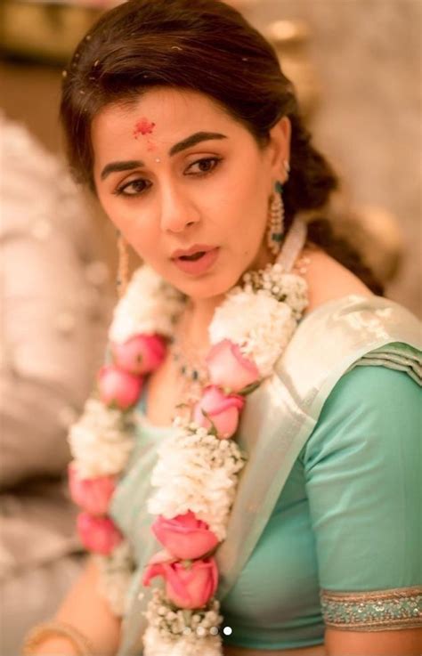 Pin By Sharan Sakthi On South Indian Actress Hot Wedding Saree Collection Beautiful Indian