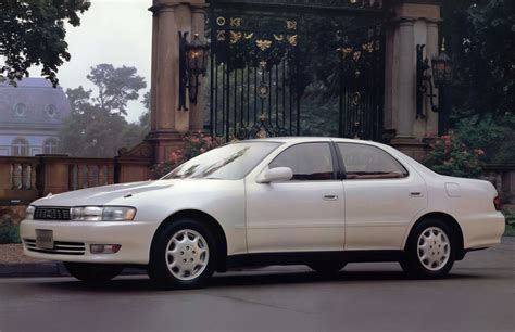 Toyota Cresta — цена, фото, характеристики
