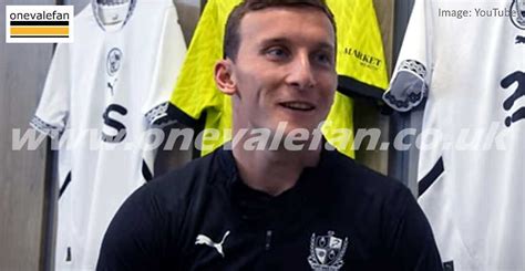 Ruari Paton Port Vale Sign Young Striker From Queens Park