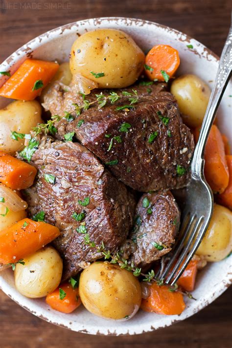 Crock Pot Roast With Potatoes