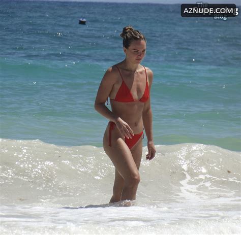 HANNAH BROWN Nude AZNude