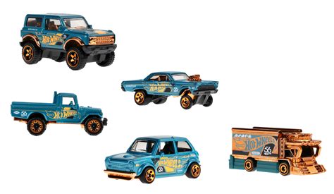 Базова машинка Hot Wheels Перлисті та хромовані в ас HDH купити ціна характеристики