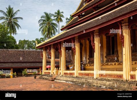 Wat Sisaket Temple In Vientiane City Old Architecture And Buddha