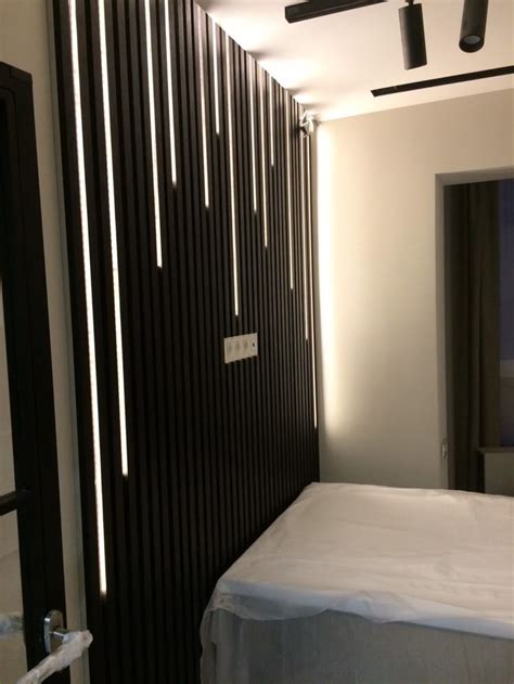 Деревянные панели рейка с led подсветкой | Маленькие прихожие, Интерьер ...