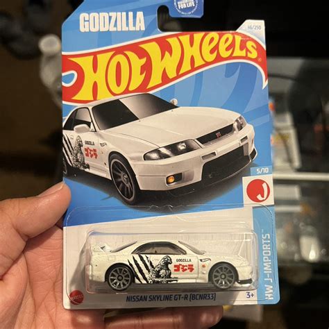 Hot Wheels Godzilla Nissan Skyline Gt R Bnr Depop