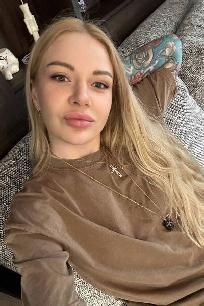 Serene Kseniya Y O From Lviv Ukraine With Blonde Hair VeronikaLove