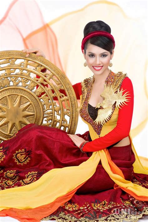 The Voice Of A Seagull 海鸥之声 Vu Hoang My Is Miss World Vietnam 2012