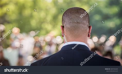 2 356 Mature Security Guard Images Stock Photos Vectors Shutterstock