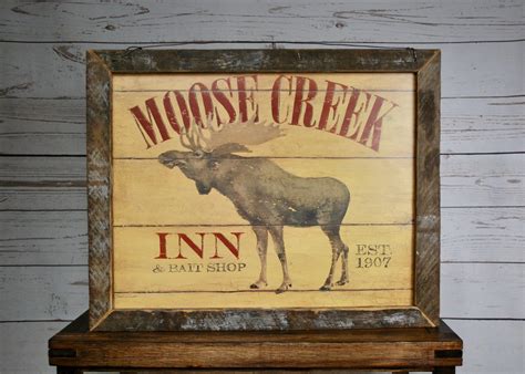 Cabin Wall Decor A Rustic Feeling