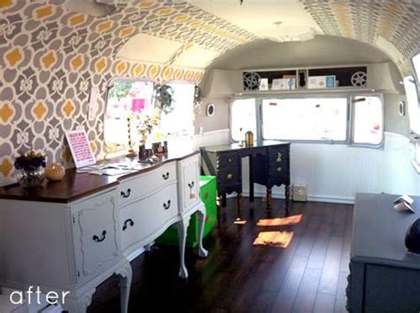 15 Awesome Airstream Interiors Mobile Home Living