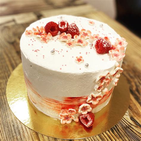 Nude Ou Naked Cake Delice Et Deco