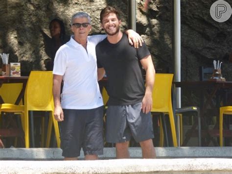 Foto O Beijo Gay De Jos Mayer E Klebber Toledo Em Cena Da Novela Imp Rio Gerou Coment Rios