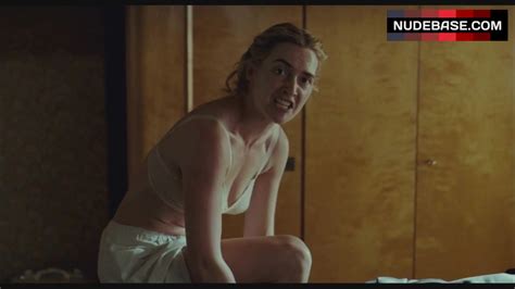 Kate Winslet Naked In Bathtub The Reader 1 46 NudeBase