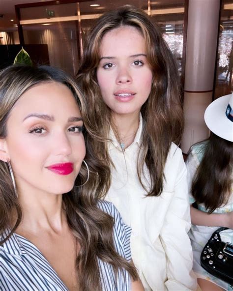 Jessica Alba and her daughter, Honor, 15, look like twins at 2023 ...
