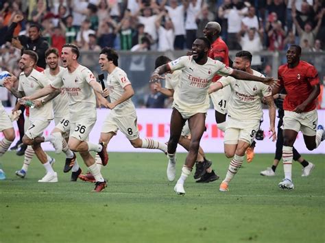 AC Milan Win First Serie A Title Since 2011 | Football News