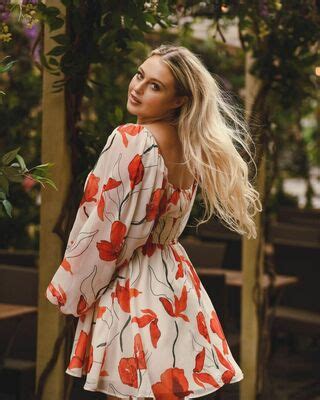 Iskra Lawrence Iskra Nude OnlyFans NudoStar TV