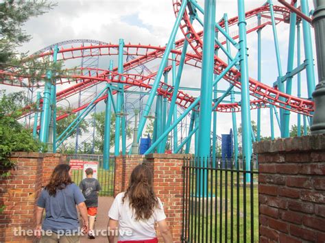 The Riddler Revenge At Six Flags New England Theme Park Archive